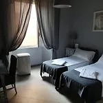 Relais Indipendenza Πανσιόν 3*